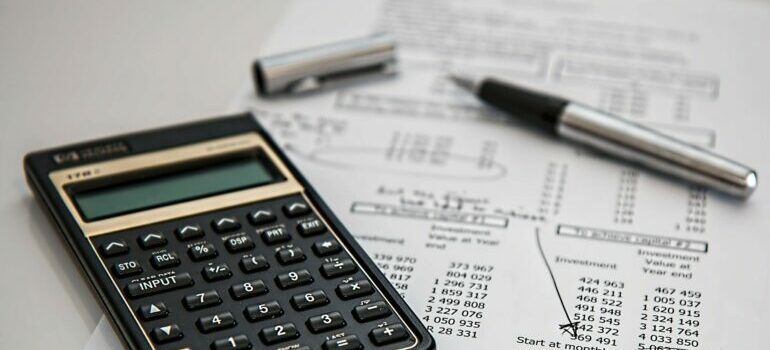 Moving estimates and their use - calculator and a pen