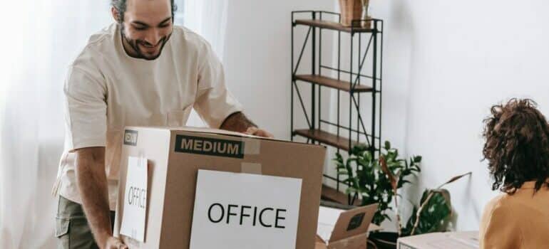 You can have a fun while using our room-by-room packing guidelines