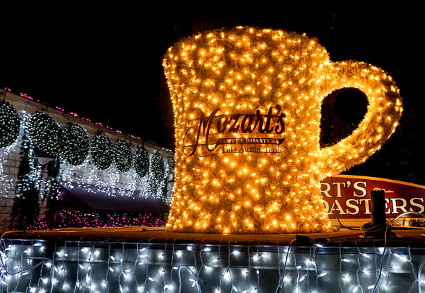 Mozart’s Coffee Christmas Lights Show