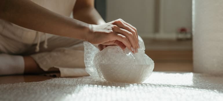 wrapping item with plastic wrap