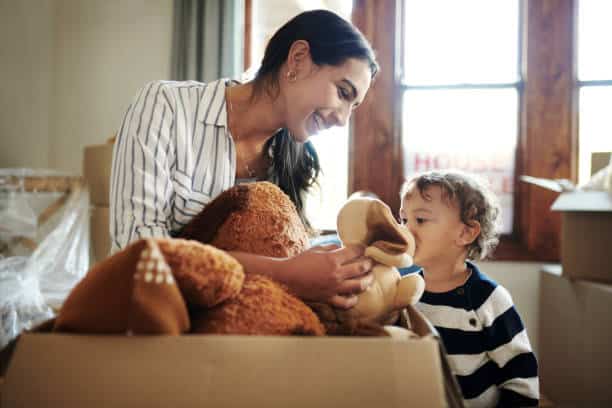 How to prepare kids when moving into a new home