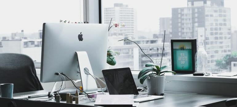 computer on the desk