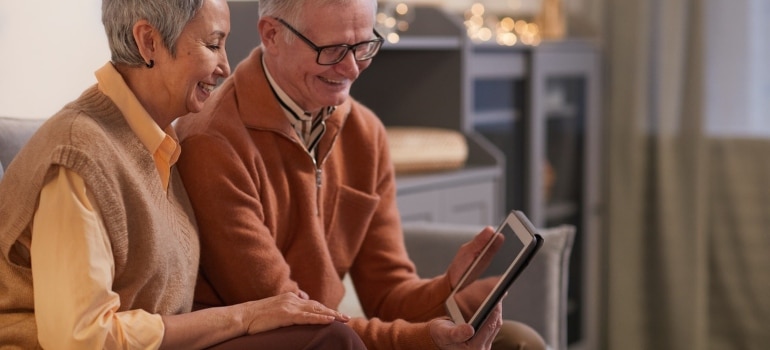 an elderly couple looking for places for retirement in Texas