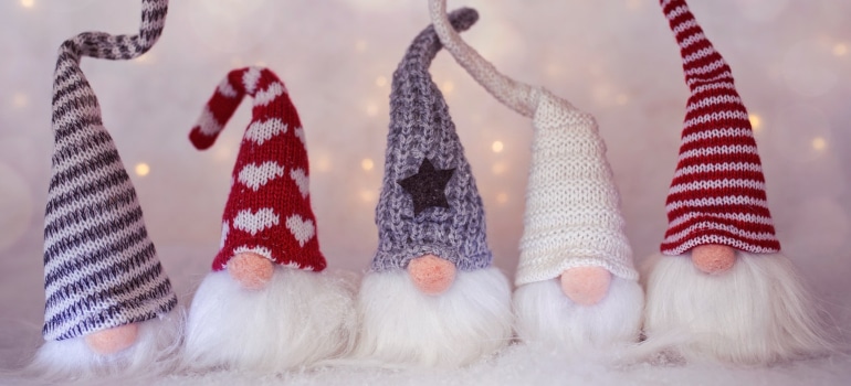 four little gnome dolls as a great Valentine's Day decorating idea