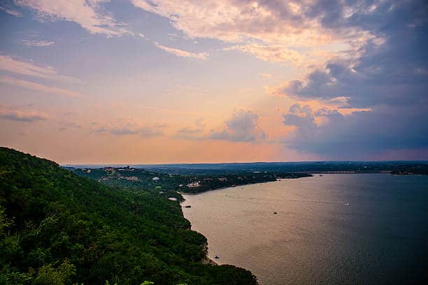 Complete Packing Guide to Lakeway, TX